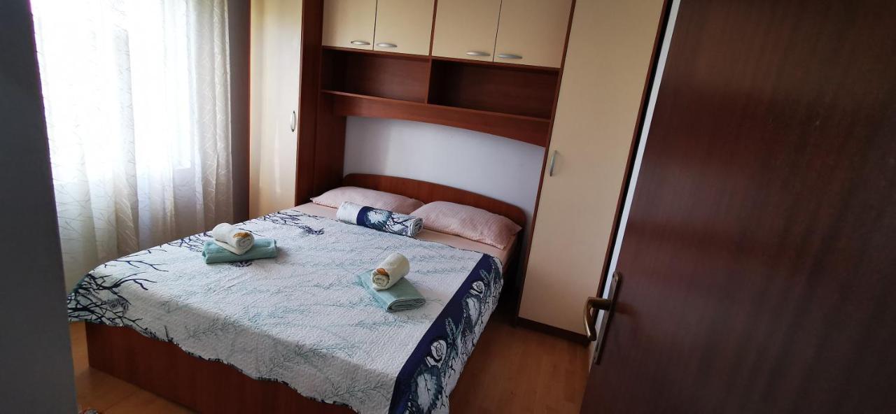 Apartmani Marija Колан Екстер'єр фото