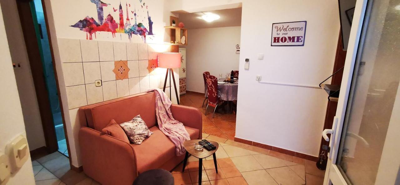 Apartmani Marija Колан Екстер'єр фото