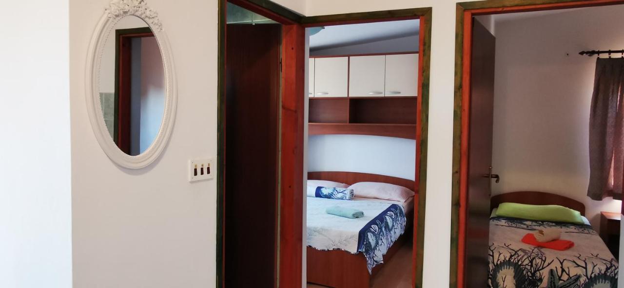 Apartmani Marija Колан Екстер'єр фото