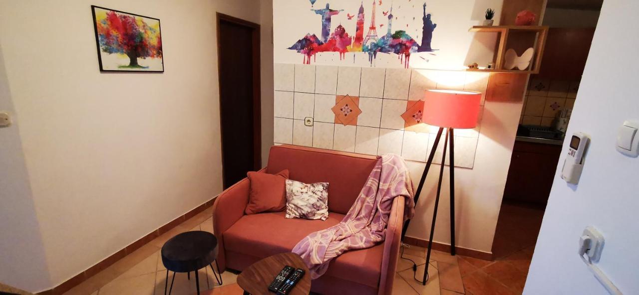 Apartmani Marija Колан Екстер'єр фото
