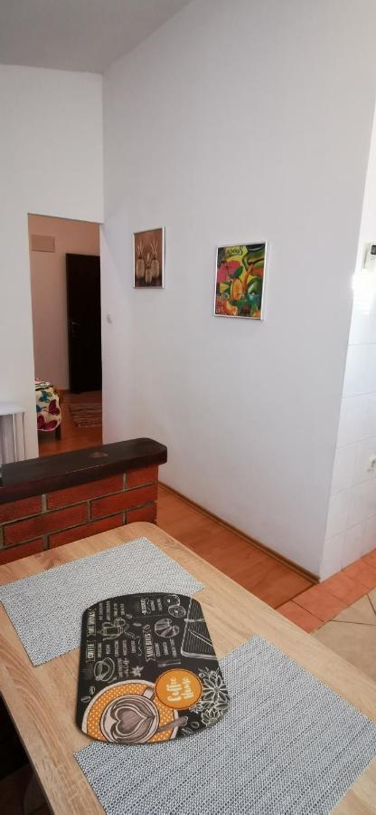 Apartmani Marija Колан Екстер'єр фото