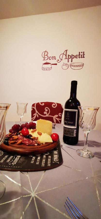 Apartmani Marija Колан Екстер'єр фото