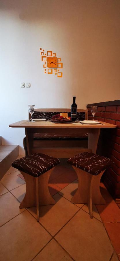 Apartmani Marija Колан Екстер'єр фото